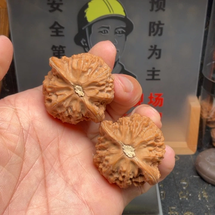 吊坠文玩核桃宫灯42全品