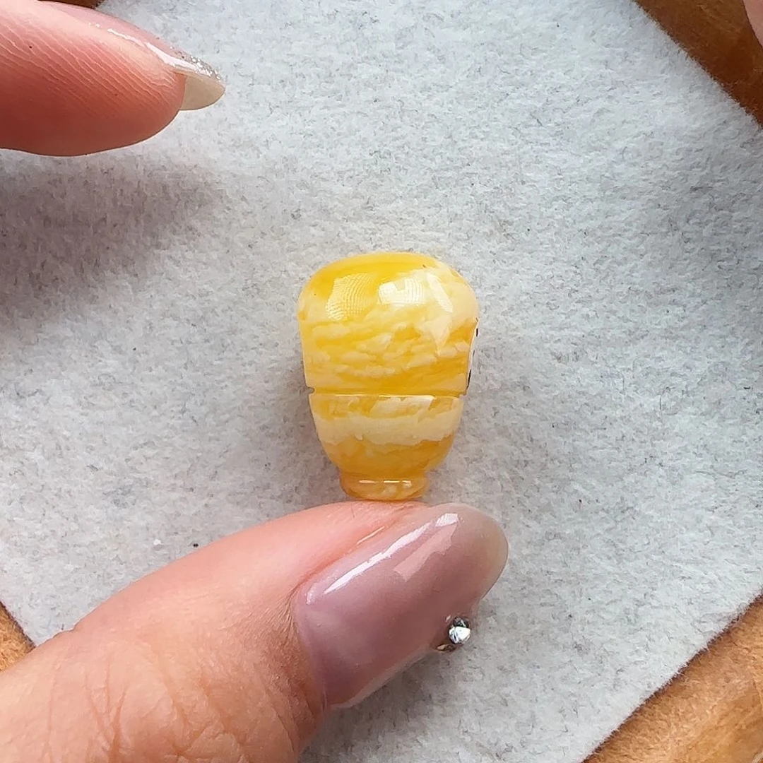琥珀未镶嵌珠宝奇石蜜蜡