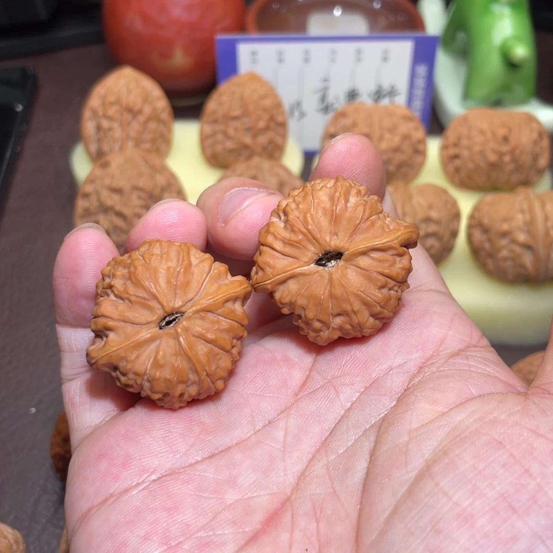 A*C文玩核桃蛇王一抹红