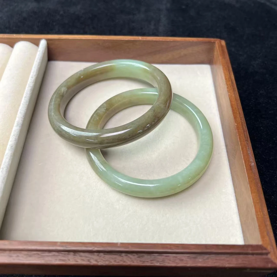 【麦子家族双11抢漏】天然和田玉手镯百搭有小坑多样性发1 KF-119