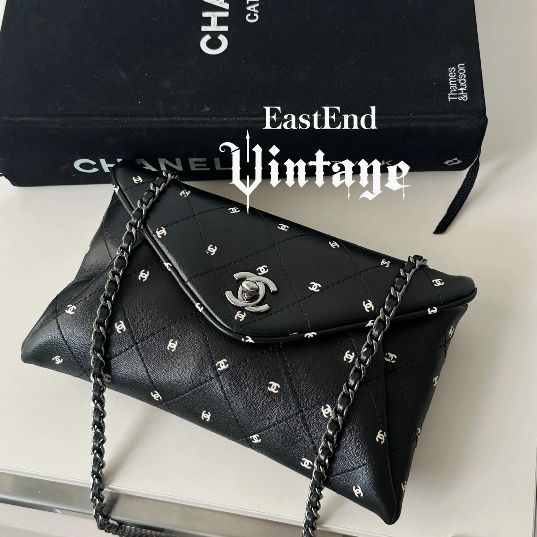 95新 Chanel/香奈儿 東区-黑白logo信封芯片单肩包/54144