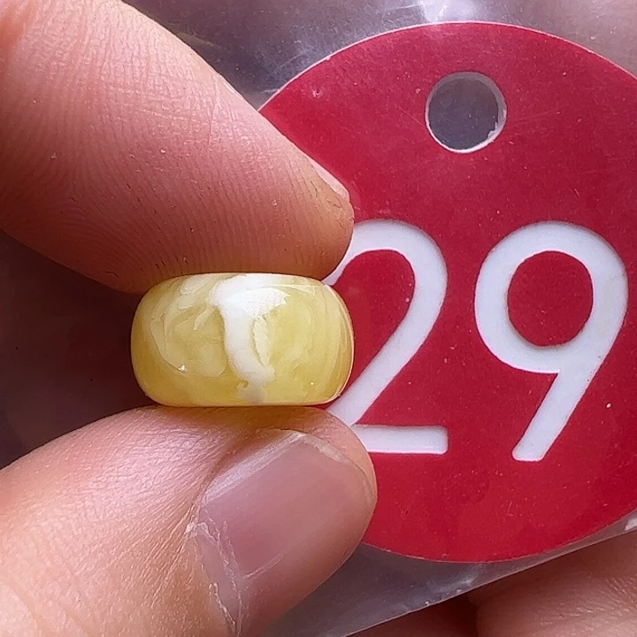 蜜蜡未镶嵌珠宝奇石12.6m m