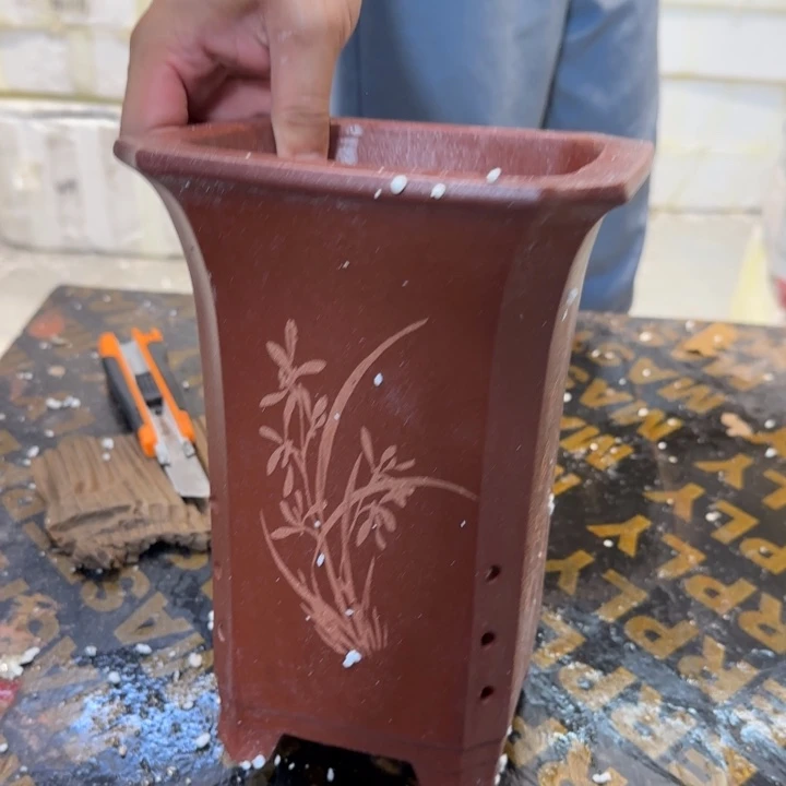 紫砂花盆瑕疵的问题也