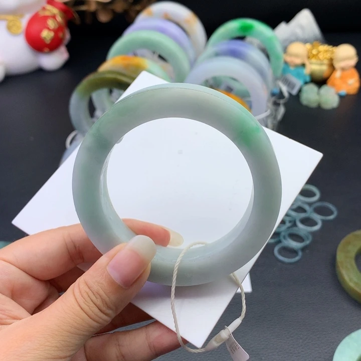 定制翡翠手镯未镶嵌