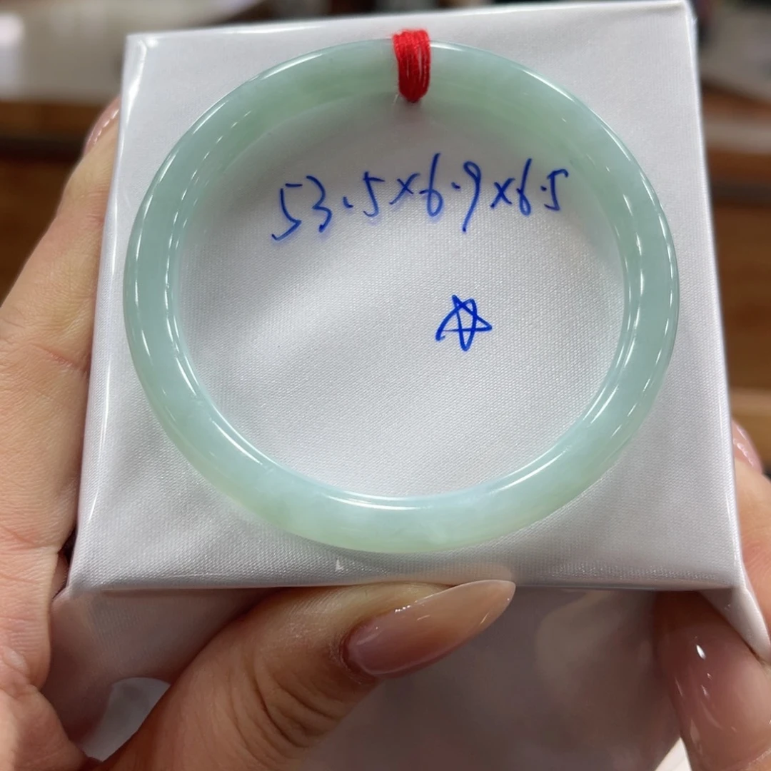 未镶嵌手镯翡翠翡翠