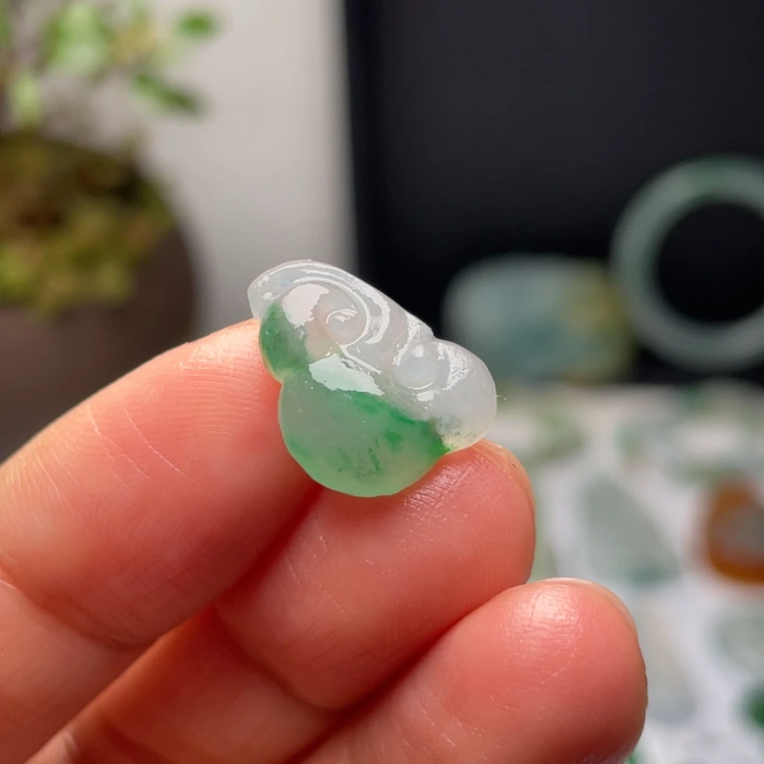定制翡翠未镶嵌天然翡翠