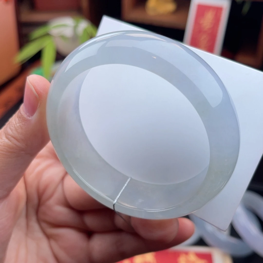 未镶嵌手镯翡翠轮胎