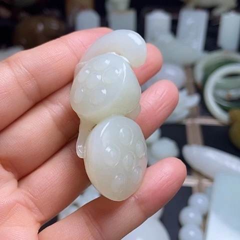 和田玉未镶嵌吊坠(不含链)