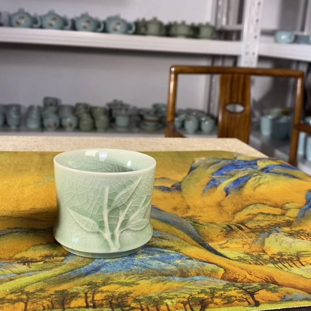 【闪购商品】豆绿竹叶杯微微瑕。。。。。