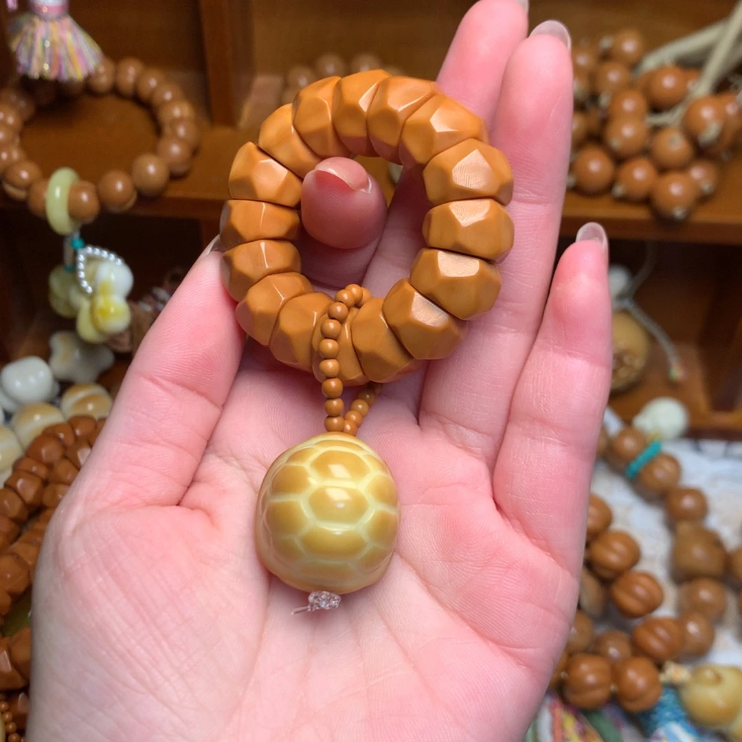 吊坠猴头核桃奶酪大肠手捻富甲