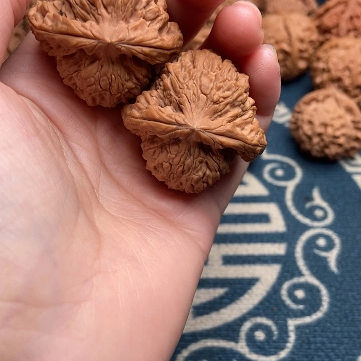 抢***歌桃核把件南疆福利全品