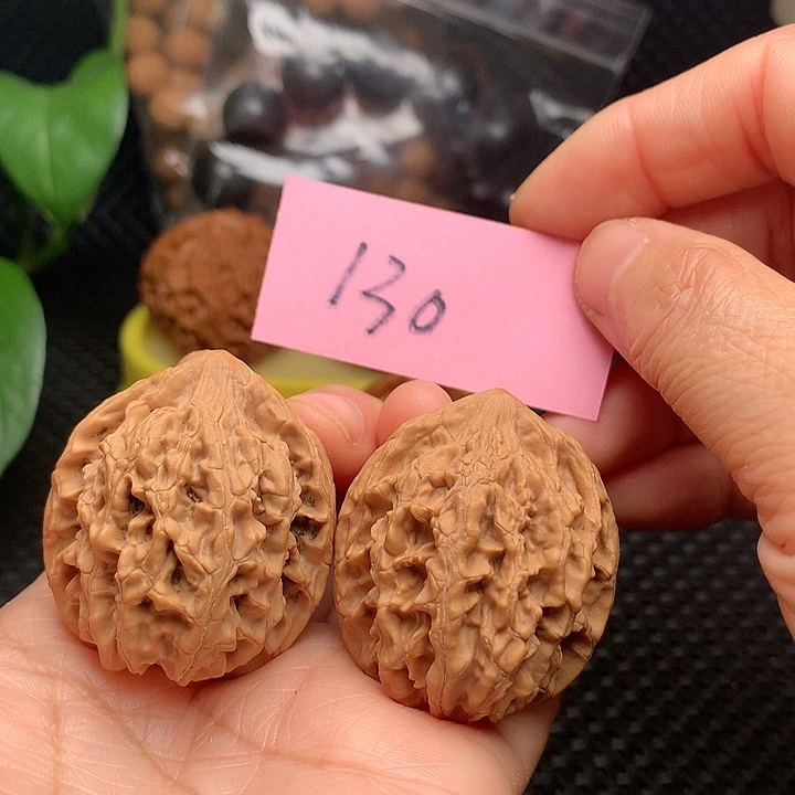 【闪购商品】把件文玩核桃36.5寿桃