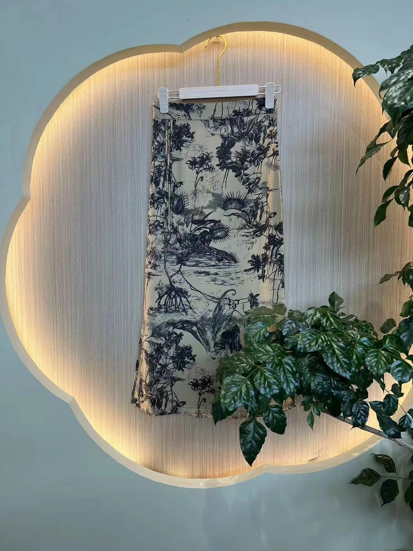 1 夏款时尚优雅气质中式水墨画流苏设计百搭显瘦高腰直筒裙