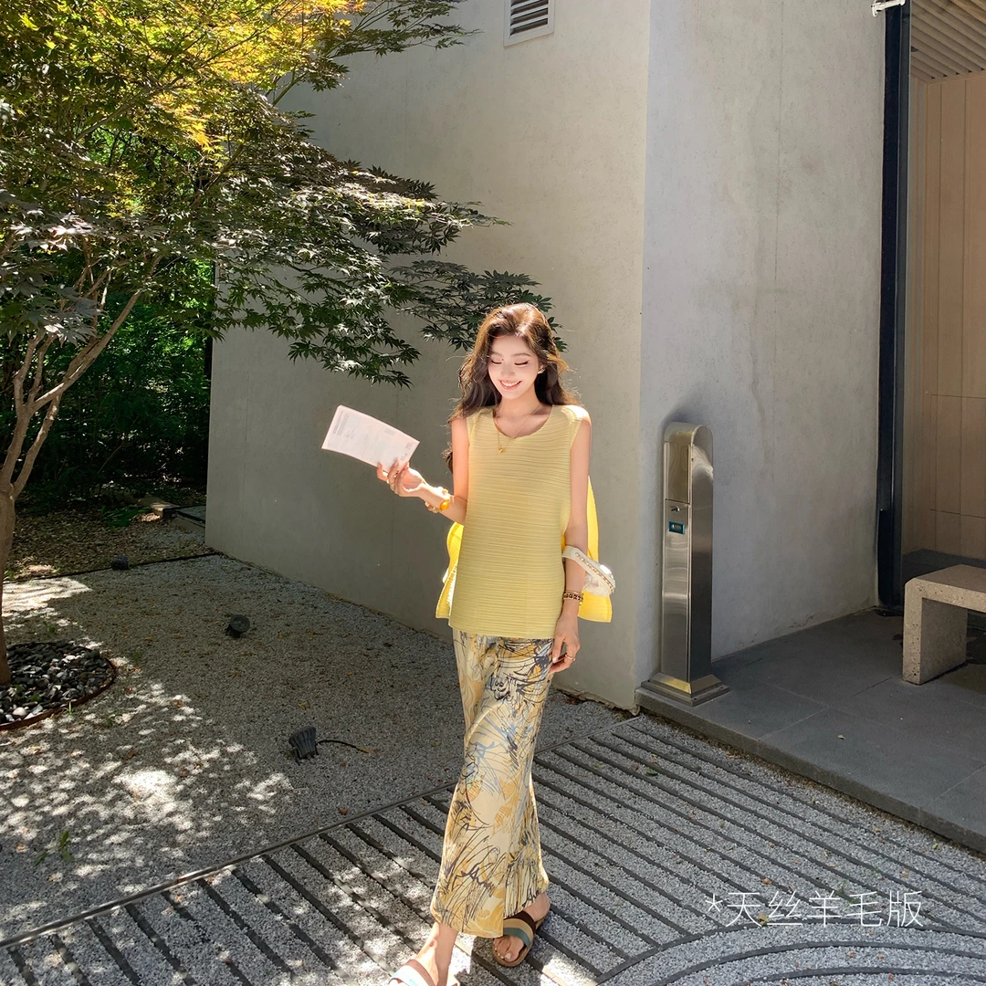 “Summer印象派”拿捏艺术系自由风~莱赛尔羊毛质感鱼尾半裙