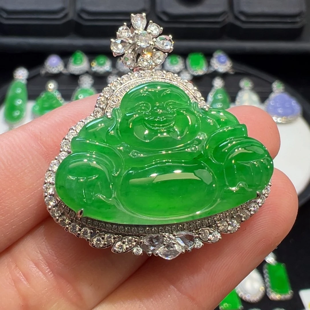 翡翠颈饰18K金镶嵌不****爱收到货48小时鉴赏期