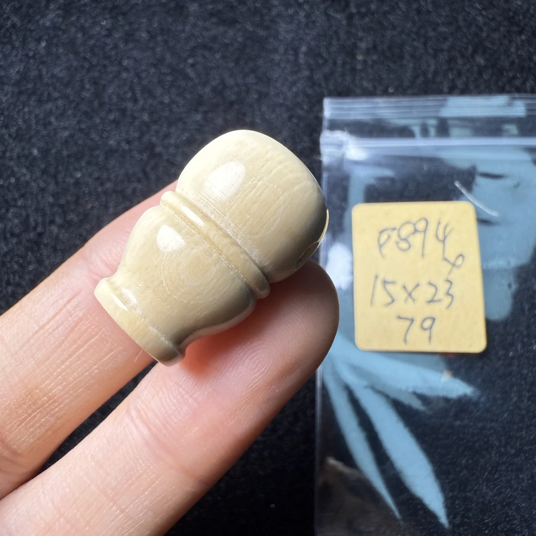 F894猛犸象牙对孔15*23mm奶嘴三通葫芦三通奶咖果冻料