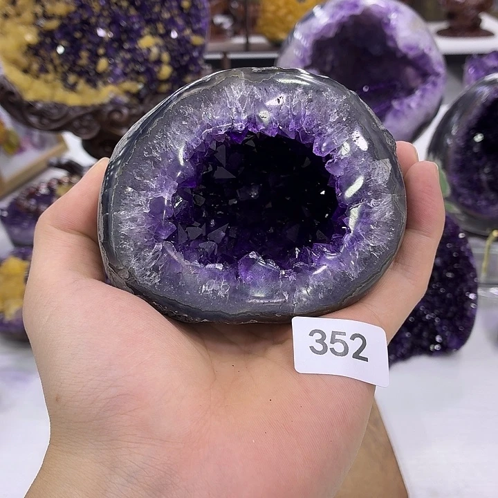 水晶大型摆件（非配饰）未镶嵌