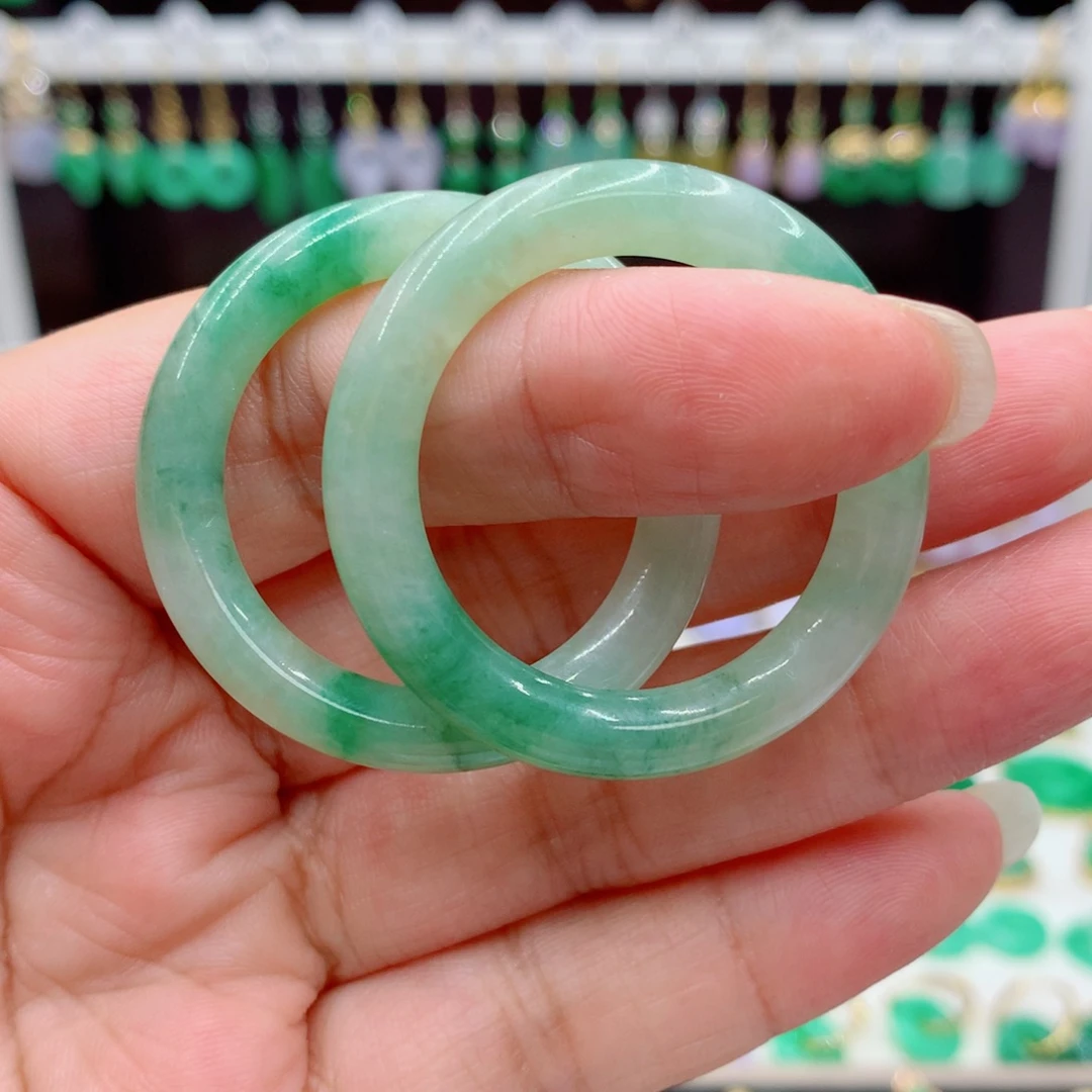 未镶嵌翡翠耳饰的