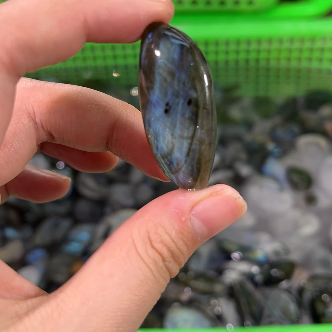 拉长石吊坠未镶嵌打*兽