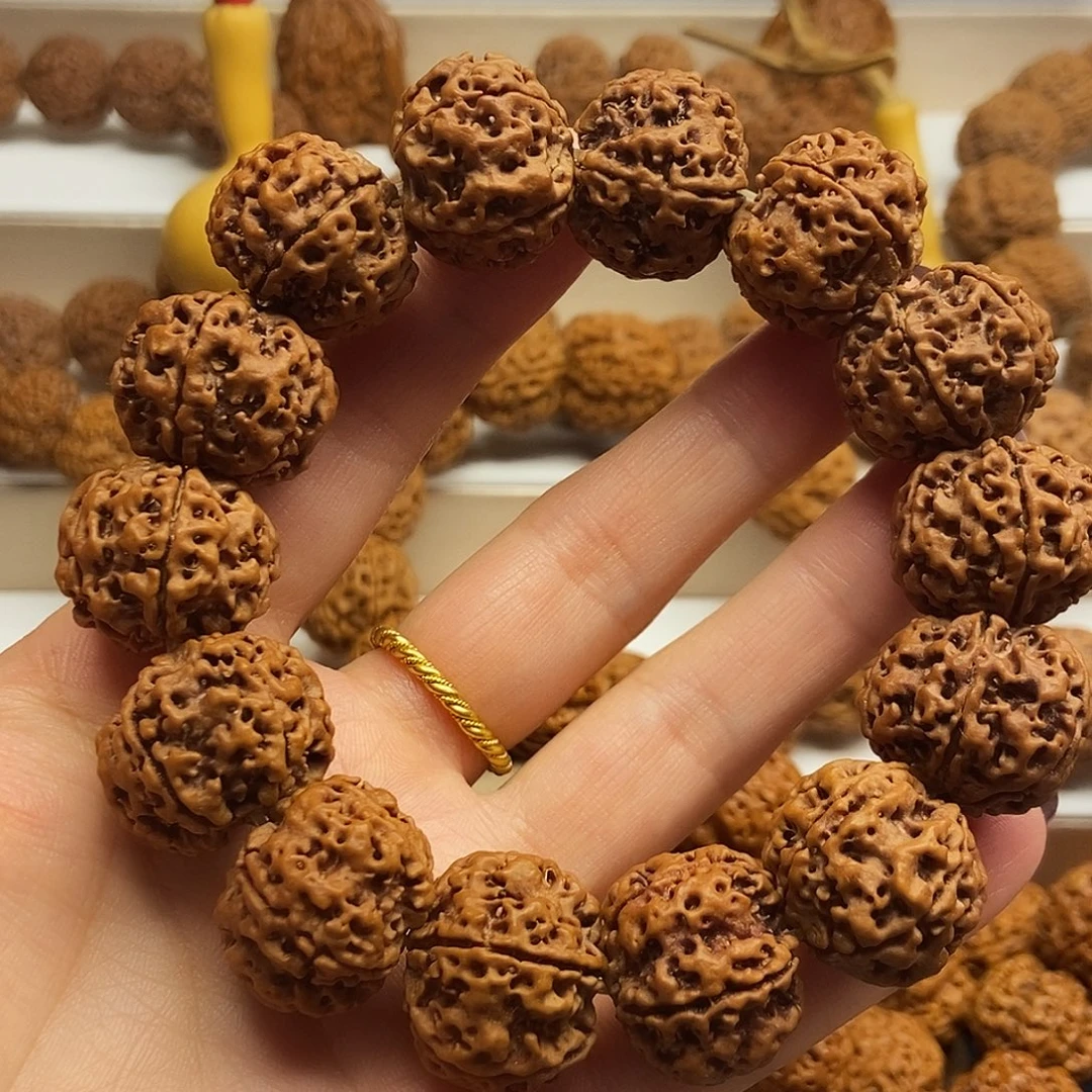 金刚菩提吊坠蜂王梅花