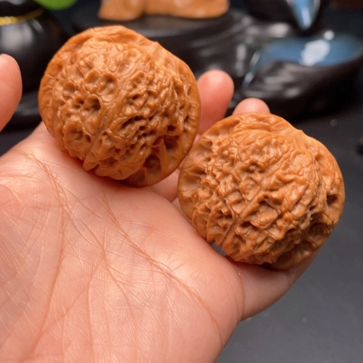 文玩核桃把件血麒麟42尺