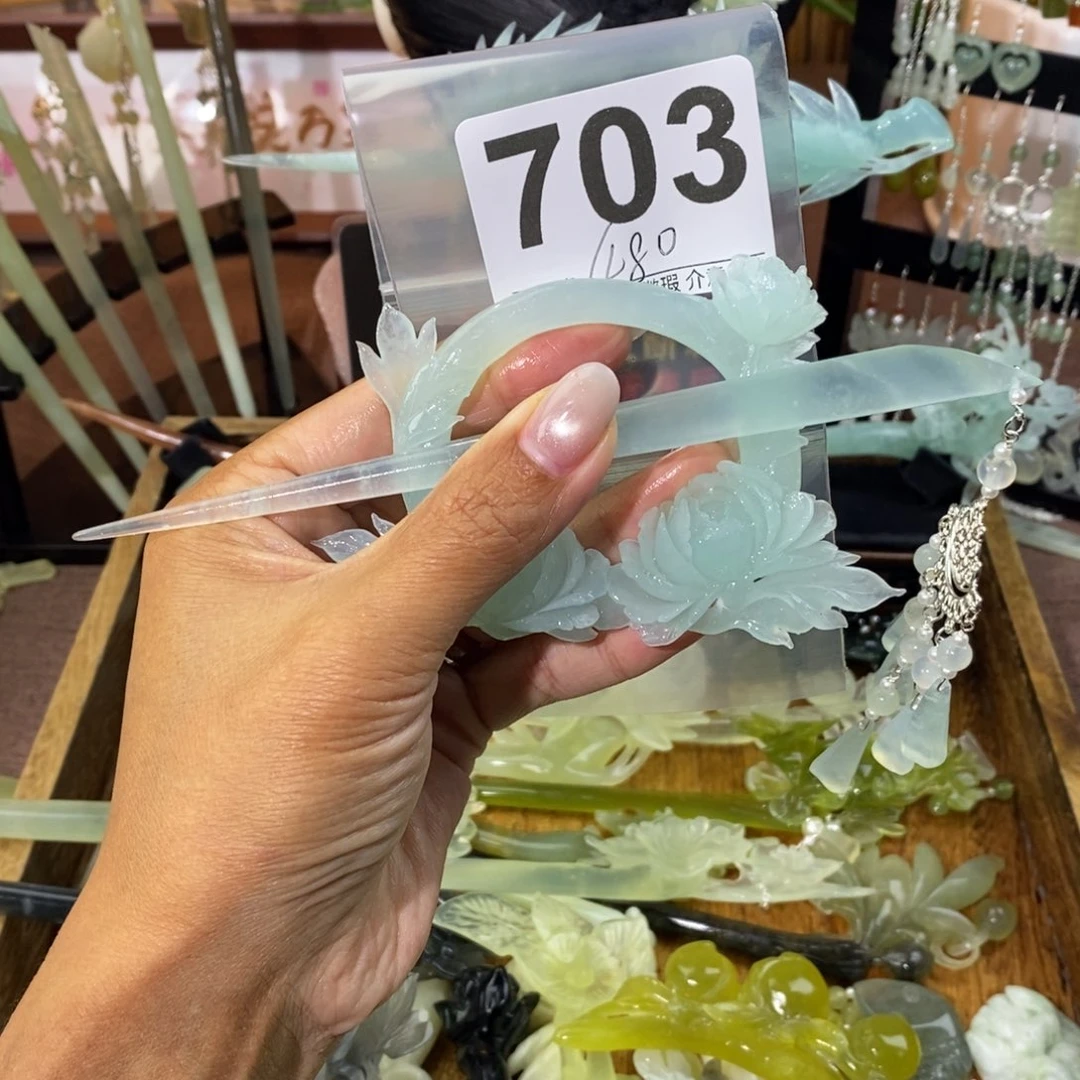 小***任蛇纹石玉未镶嵌发饰