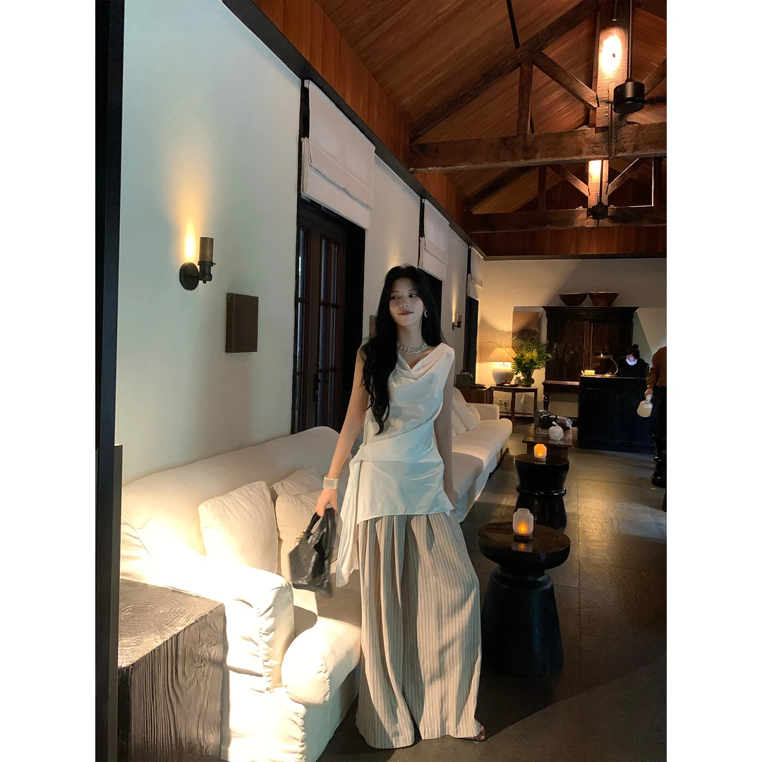 ICELOLLY 白色荡领无袖上衣夏季2025年新款设计感系带收腰T恤背心