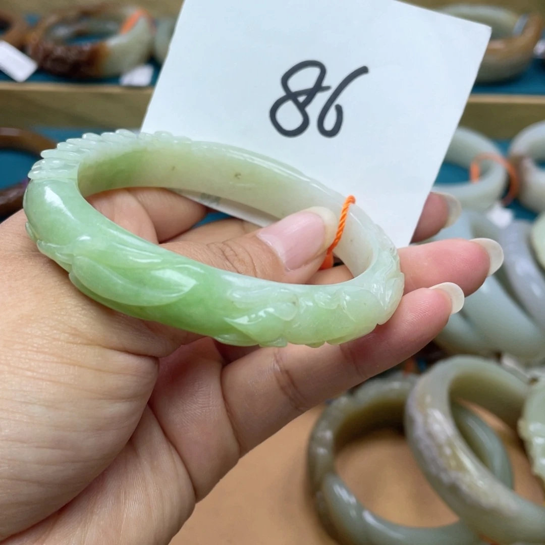 未镶嵌手镯和田玉圈口60