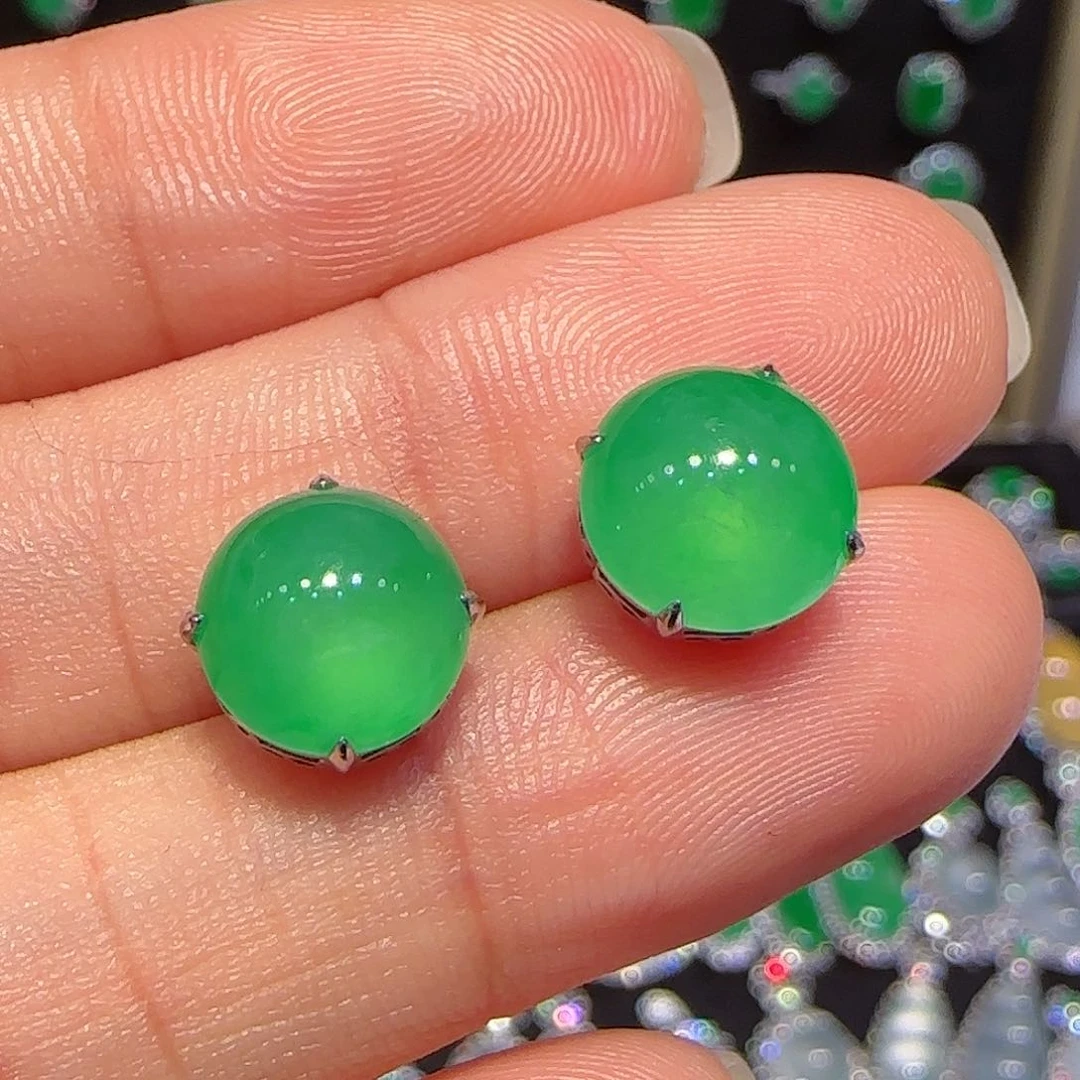 翡翠耳钉18K金镶嵌耳钉