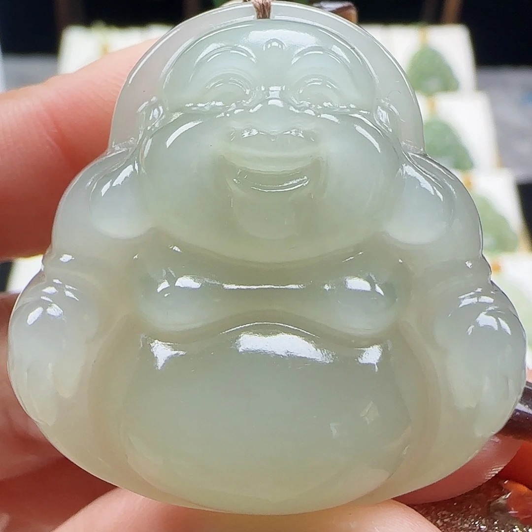 和田玉未镶嵌吊坠(赠链)