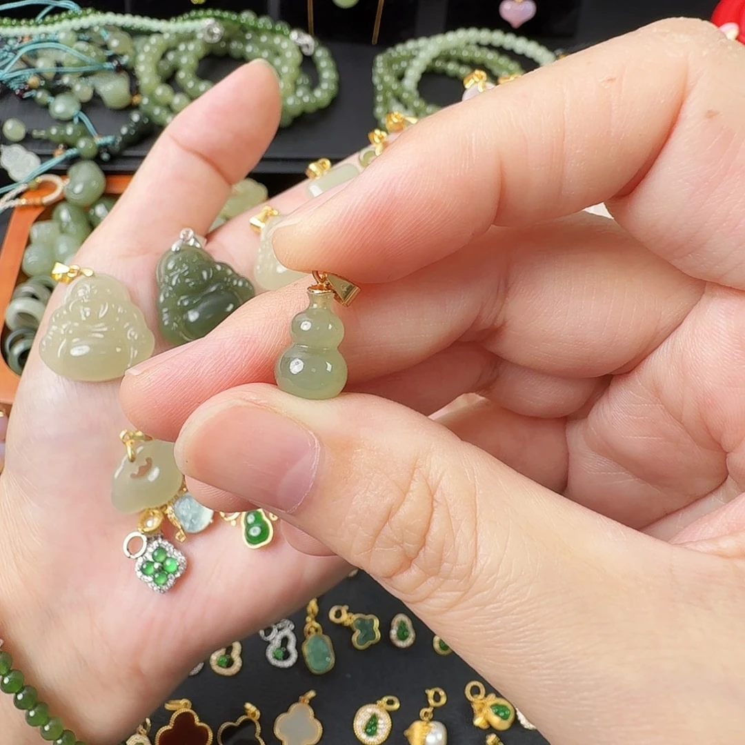 和田玉银S925镶嵌颈饰