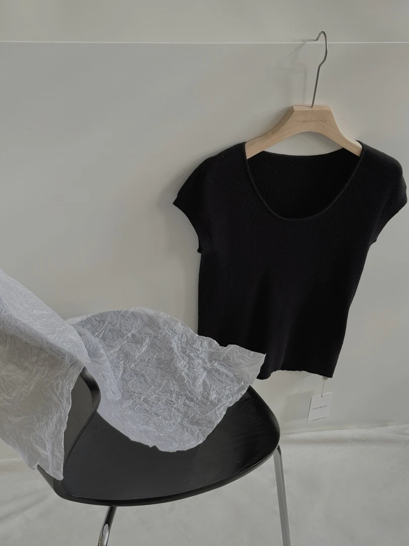 【N退N换】U领套头坑条坎肩袖套头针织衫10028