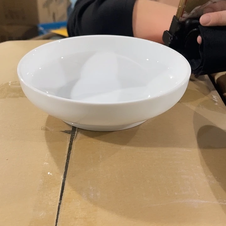 瓷片玉泥白色7英寸清风深盘两个，包邮