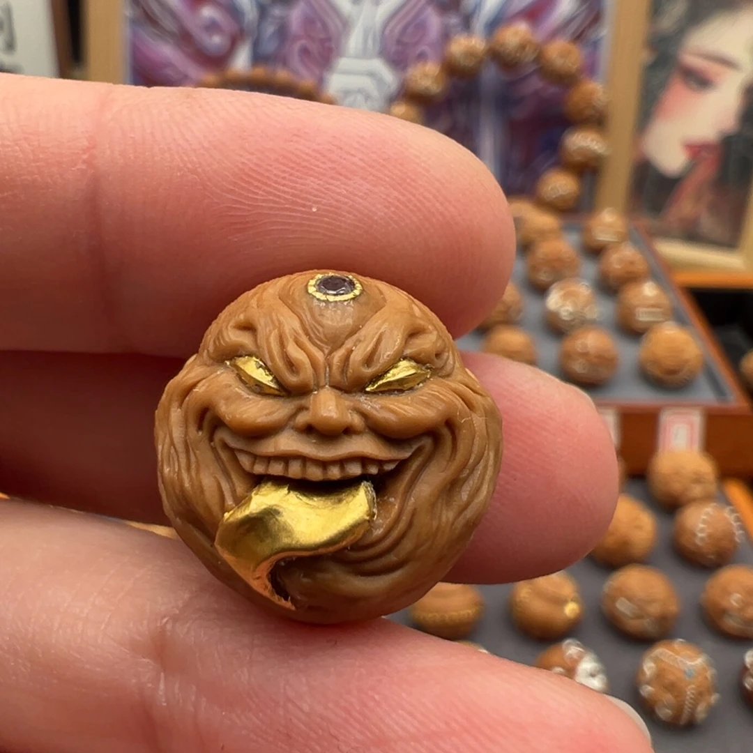 猴头核桃吊坠舔僧