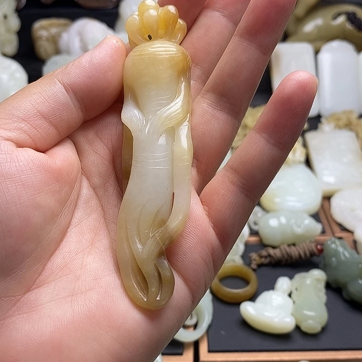 和田玉（糖玉）未镶嵌挂件黄*