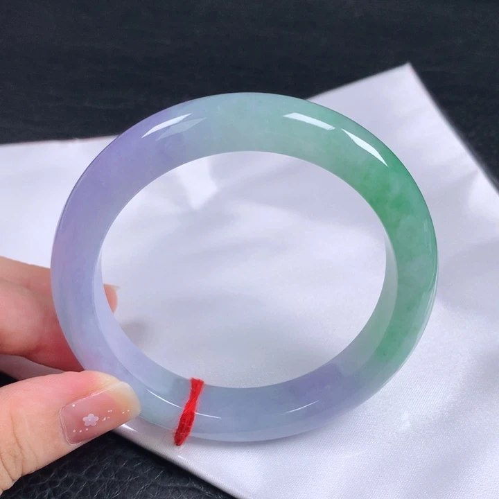 未镶嵌手镯翡翠60-61。