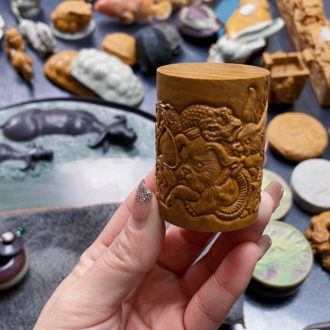 12生肖盖置手工雕刻的