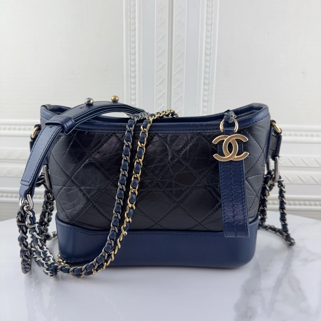 99新 Chanel/香奈儿 黑蓝色流浪小号 26开有卡单肩包