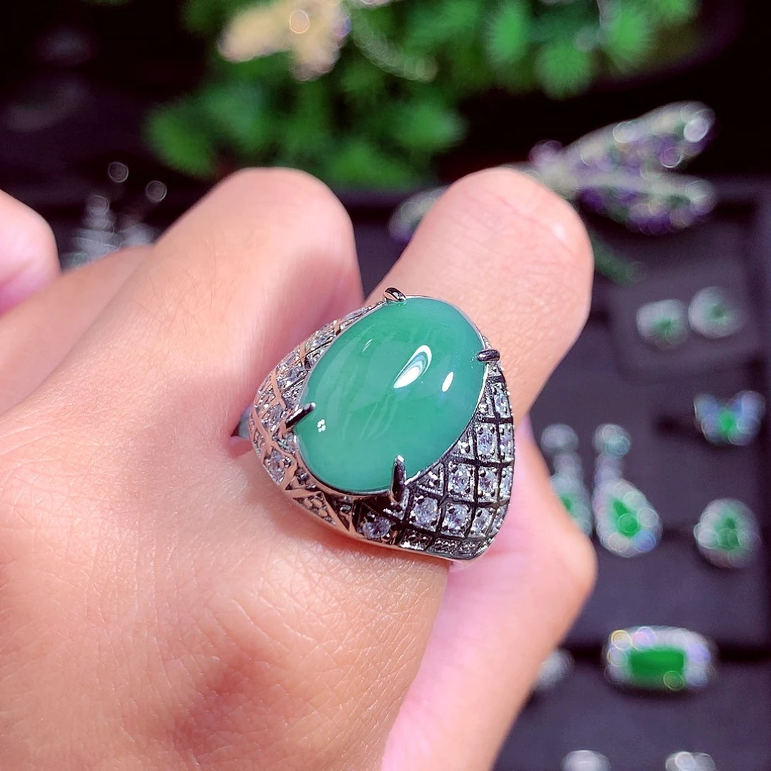 颈饰未镶嵌翡翠天然