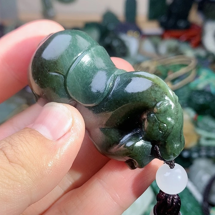 未镶嵌和田玉挂件