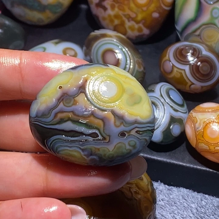 玛瑙/玉髓未镶嵌珠宝奇石62