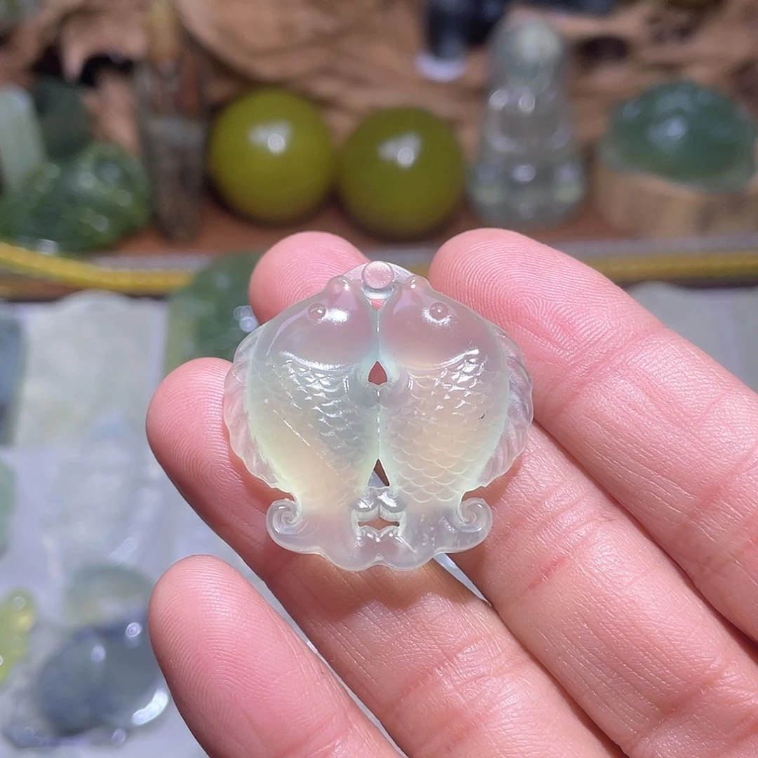 未镶嵌蛇纹石玉珠宝奇石