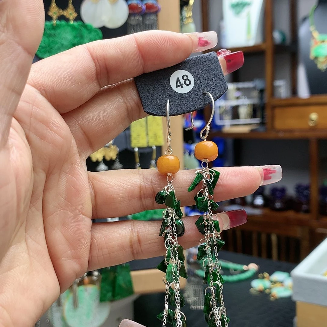 【闪购商品】翡翠耳饰银S925镶嵌阳**笑耳坠