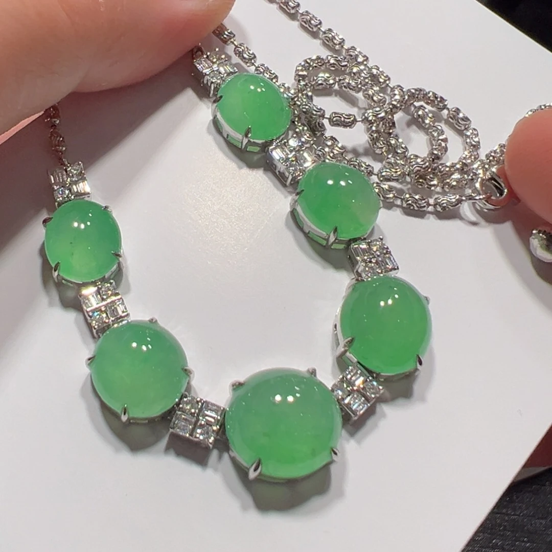 翡翠18K金镶嵌颈饰项链