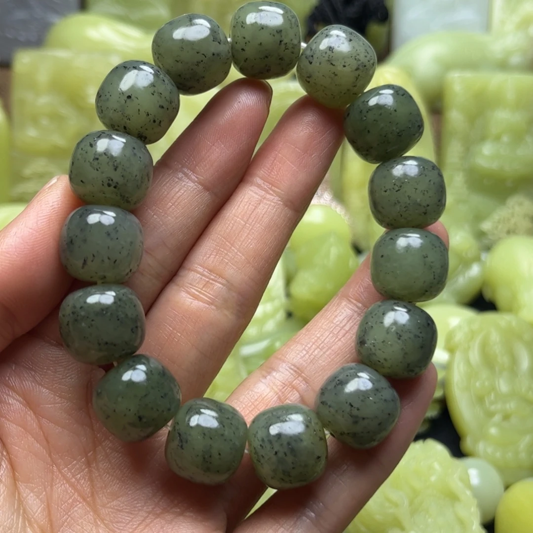 和田玉未镶嵌手串