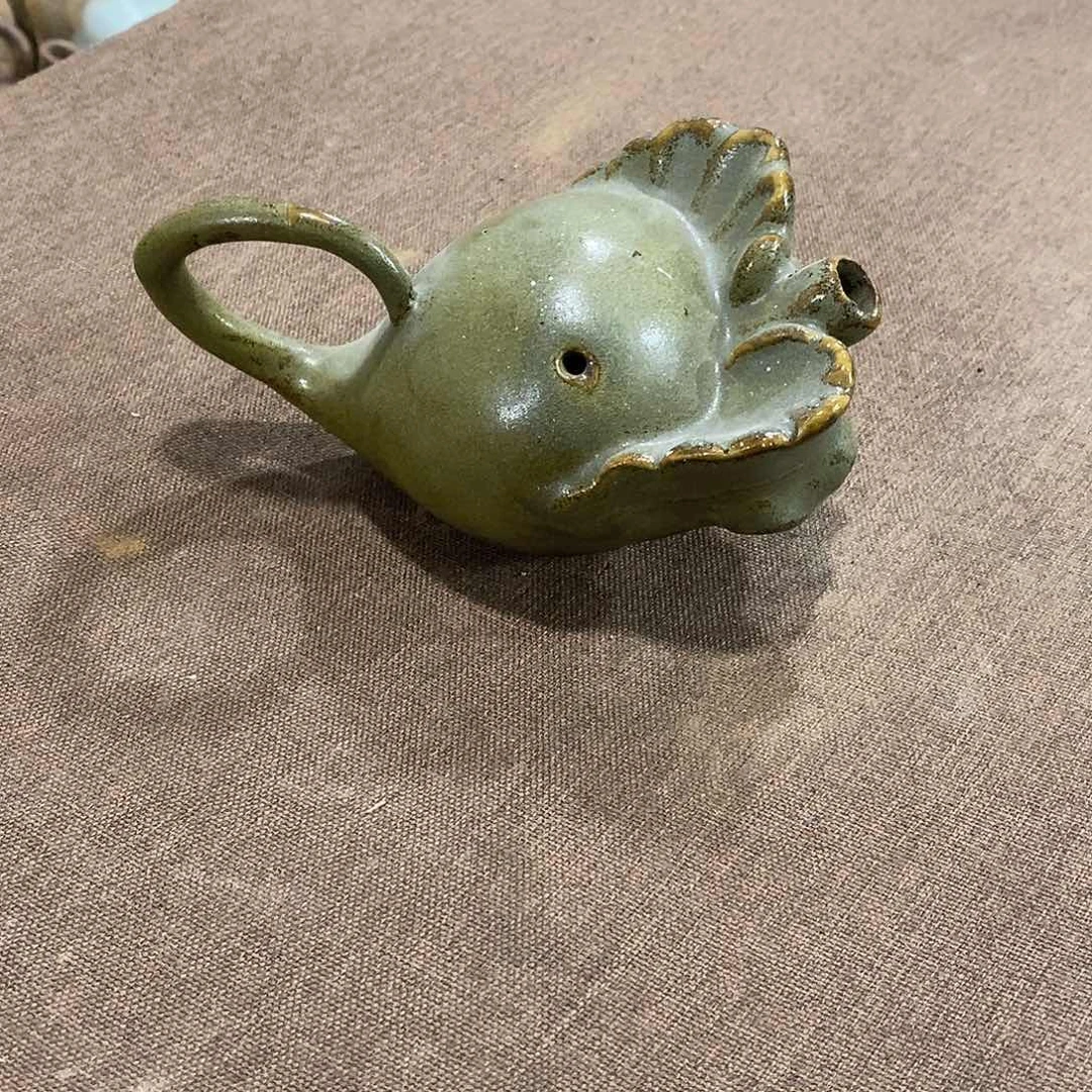 茶叶末釉的一个小水盂