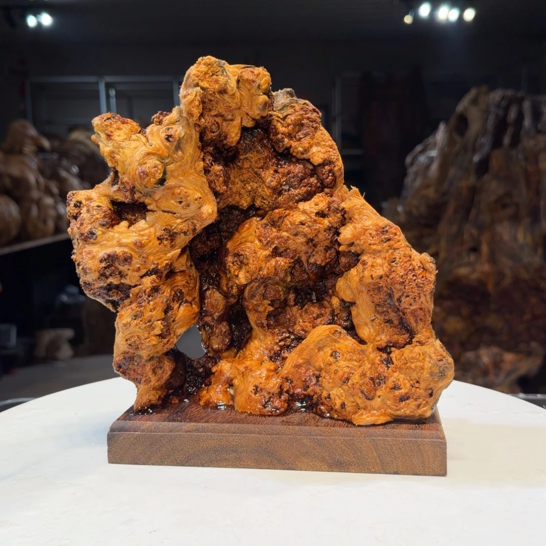 用***0木王一刀琥珀木摆件40