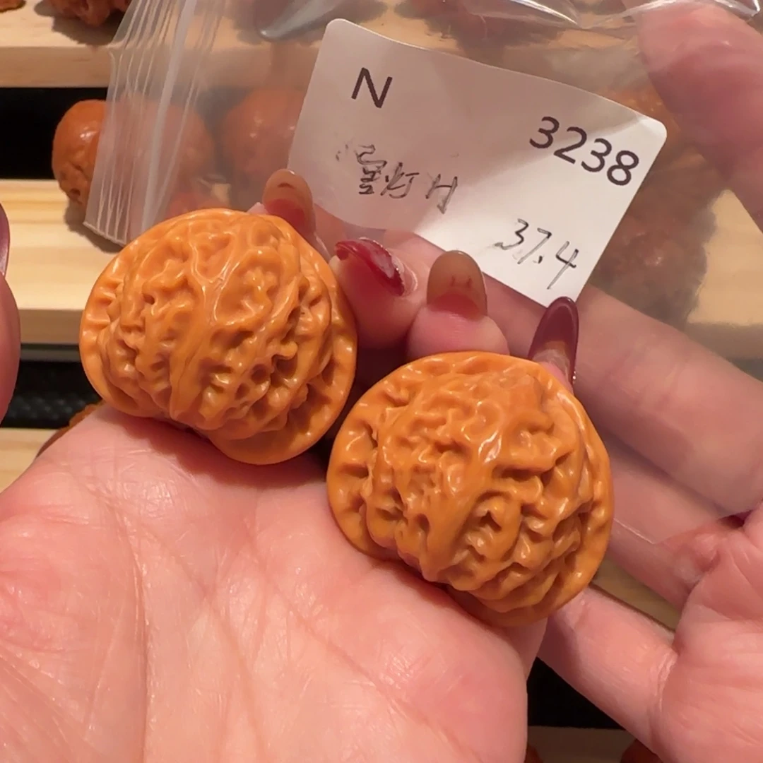 韵***致吊坠文玩核桃宫灯37精品