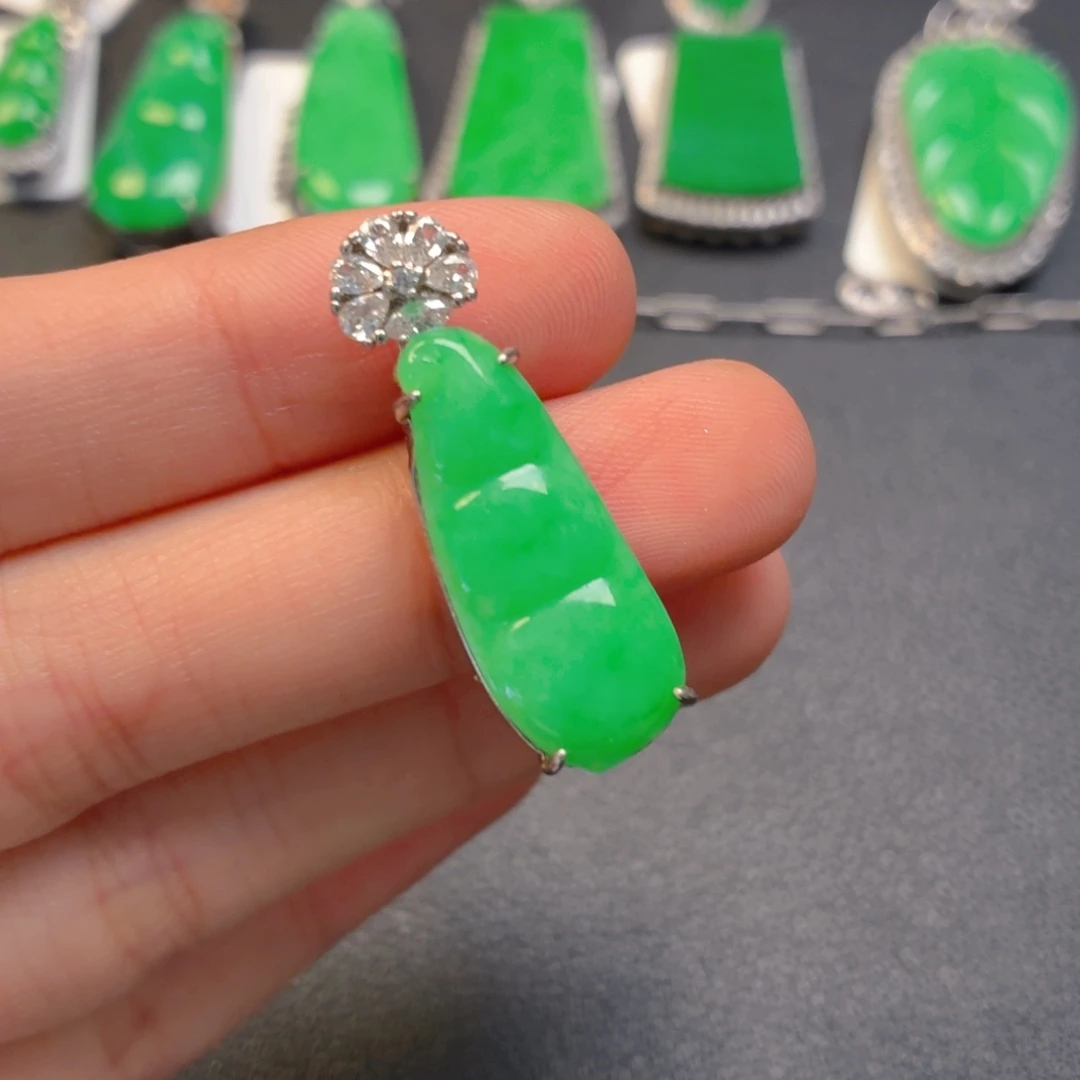 翡翠银S925镶嵌颈饰