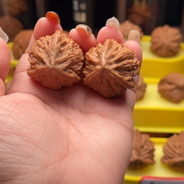 文玩核桃吊坠御龙粗筋三棱 全品